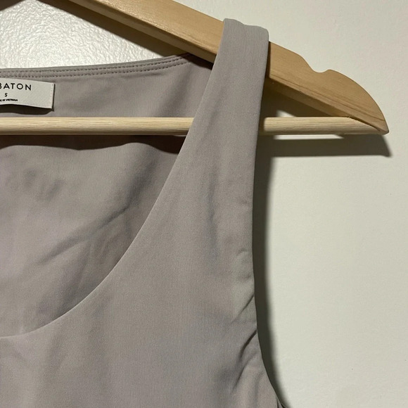 Aritzia Babaton Grey Contour Cropped Tank - Small - Picture 7 of 9